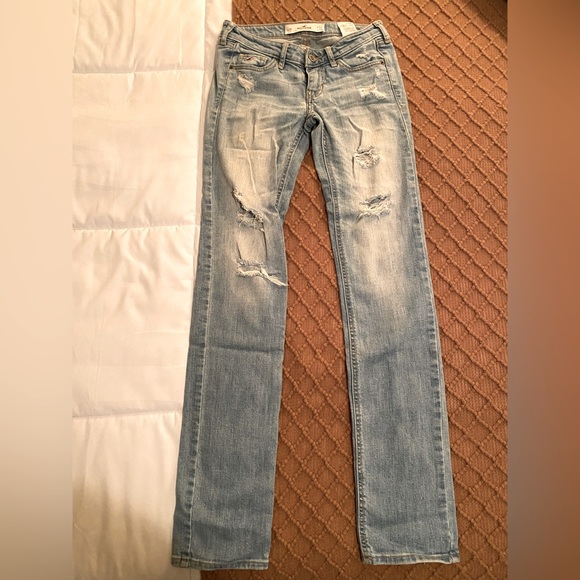 Hollister Size 00 Distressed Skinny Jeans - Picture 2 of 4